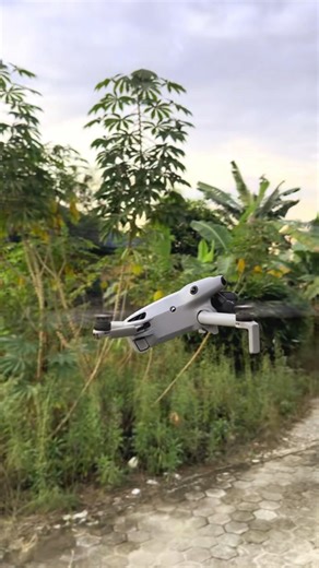 Fly with Mini 5 Pro #dji #shortvideos #mini5pro #fypシ #viralvideos #minidrones