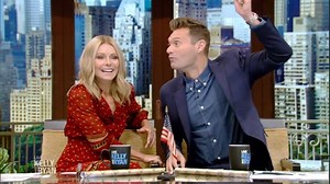 378K views · 4.5K reactions | GOOO DAWGS! Kelly Ripa was baffled when fans began calling the Dawgs during their show -- but Atlanta native Ryan Seacrest knew just what to do: 2wsb.tv/2zMtwCl | WSB-TV | Facebook