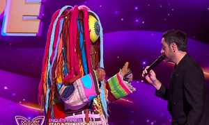 Mask singer 2025 - L'entrée du Cyclope la première star internationale !