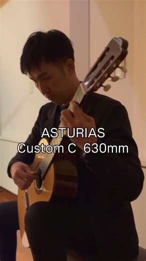 ミューズ音楽館 on Instagram: "オール単板仕様で低音から高音までバランスが良く、アストリアス定番生産アイテムの中でのトップクラスの重量感あふれる優れた響きを実現。 甘い音色が魅力でとても鳴らしやすいです。 中古品の為、ロゼッタ付近に傷があります。 弦高⑥弦側：3.5ｍｍ、①弦側：2.5mm ナット幅：52ｍｍ、弦幅：42ｍｍ https://www.muse-ongakukan.com/guitar/guitar_cat/asturias-used_gt#16599 #ミューズ音楽館 #クラシックギター #ギター教室"