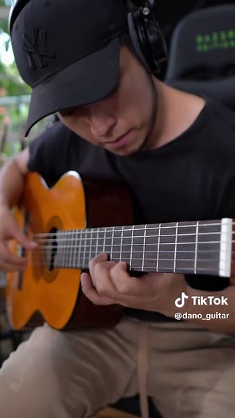 Bailando (Enrique Iglesias ft. Descemer Bueno, Gente de Zona) . . . . . . . . #guitarra #guitarraacustica #enriqueiglesias #gentedezona #guitartok