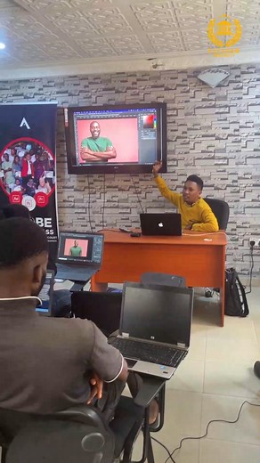 The first ever Adobe Master Class Free Edition held today in Lagos🔥🔥 Participant’s learnt how to make Graphic designs and edit videos using adobe photoshop and Premier pro😎 We’re still in the business of impacting lives🤝 #graphicdesign #videoediting #motiongraphics #photoediting #photoshop #illustrator #premierpro #aftereffects | Kayshow Concept