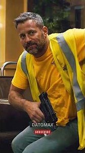 El justiciero (2014) | Revela su verdadera identidad ☕🔫 #shorts #accion #suspenso #cinema #pelicula