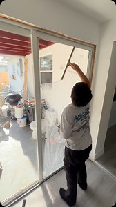 6.2K reactions · 41 shares | Profesional Window Cleaner or Dancer?  #windowcleaning #windowcleaner #windowcleaninglife #amazing #motivation #fridaymotivation #supportsmallbusiness #support #southflorida #cleaner #clean #cleaning #amazingwindow #work #workhardplayhard #workhard #humble #buisness #satisfying #friday #satisfy #limpieza #viernes #funny #kid | Amazing Window & Pressure Cleaning | Facebook