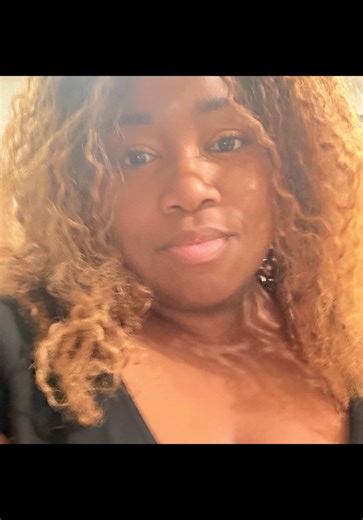 This evening's plus-size #OOTD: Almost all black fit - peplum top and faux leather tights, heels - multi colored faux crocodile heels. #plussizeworkgirlie #plussizefashionista #fyp