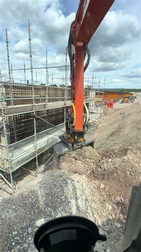 Excavator Operator Skills Demonstrated in Action