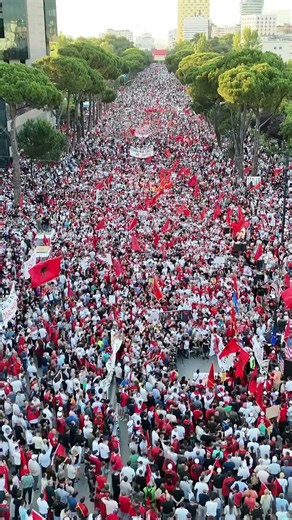Kjo proteste e madhe