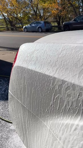 Interior & exterior detail for this beautiful Chrysler 300 ✨...