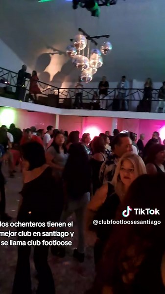 Club Footloose: La Mejor Discoteca de los 80 en Santiago