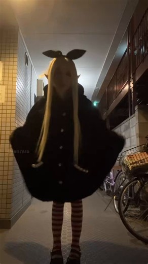 This is kind of what happened to me when I was 6 and a perverted woman cornered me while my mum was away to show me her naked body under a fluffy coat