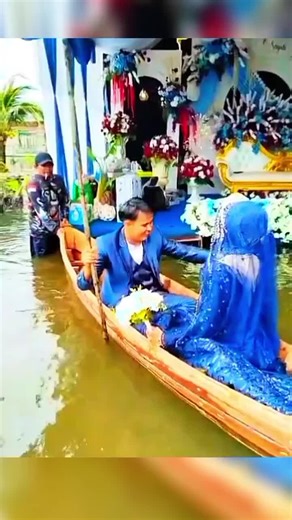 Nikah ditengah banjir #viraltiktok #fyp #banjir #pestanikah