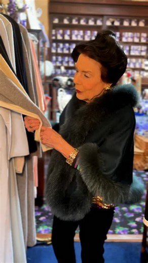 CASHMERE ROBE 🩶 The most luxurious and cozy gift 📱Digital Marketing: @visuelleagency #yvonnelafleur #boutiqueowner #cashmere #bathrobe #robe | Yvonne LaFleur New Orleans