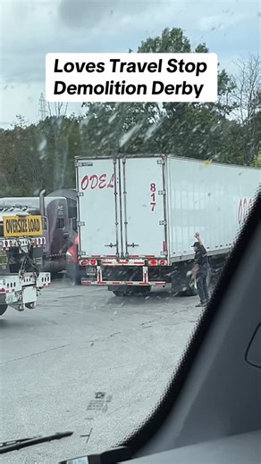 Wolfgang Wendland on Instagram: "Insanity 🤯 #fyp #foryoupage #trucking"