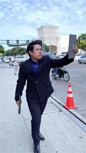 HONOR Pad X8a រូបរាងស្ដើងហើយស្រាលទម្ងន់ត្រឹម495 ក្រាម កម្មវិធី Word, Excel, PowerPoint, PDF, Full Version ពេញមួយជីវិតជាមួយកម្មវិធី HONOR Docs អេក្រង់ធំភ្លឺច្បាស់ 11” ល្បឿន 90Hz ថ្មកម្លាំងយក្ស 8300mAh អង្គផ្ទុកទិន្នន័យ 128GB 💥 តម្លៃត្រឹម $169 | តម្លៃ $179 with Pen 🎁 Screen protector តម្លៃ$9 🎁 Cover Bluetooth keyboard តម្លៃ$29 🎁 Pen តម្លៃ$19 #HONORPadX8a