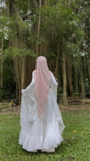 warna broken white masih jadi fav🥹🫶🏻#bollywood #bollywoodsong #wadukmricanbanjarnegara