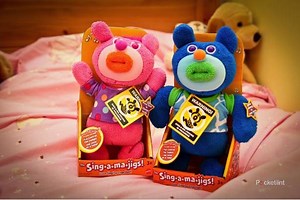 Sing-a-ma-jigs hands-on