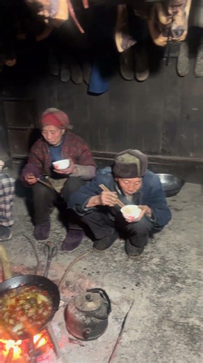 A Slice of Simple Country Life: Embrace Simplicity for a Fulfilling Life