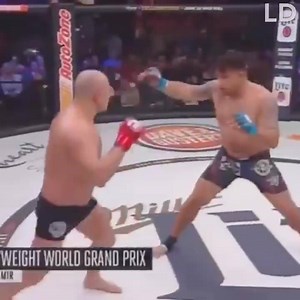 Aquí tienen la pelea de Fedor Emelianenko Vs. Frank Mir, solo bastaron 48 segundos para que "El Último Emperador" lo noqueara. | Fighters Network