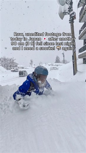 Uhh…it happened again. This isn’t footage from last week, it’s from today 1/30. Another explosion of snow last night left us buried once again, and once again I couldn’t breathe and really could’ve used that snorkel 🤿. I guess I need to keep one in the bag 🤣. The faucet 🚰 is still wide open and more snow is on the way, so make sure to follow me to keep tracking this storm.