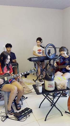 El Che y los Rolling Stones | Las Hermanas Vazquez Py