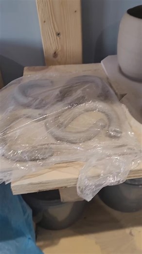 I have struggled to maintain positive mental health for most of my life. I have worked really hard at it and where previously I have had some really dark and scary times, in recent years things have been far more settled and positive. That doesn't mean I don't still have really tricky days though. Today was one of them and I was really stuck. I managed to get myself out to the studio though, make some mugs out of mud and empty a glaze firing from the kiln, all to the soundtrack of Taylor Swift a