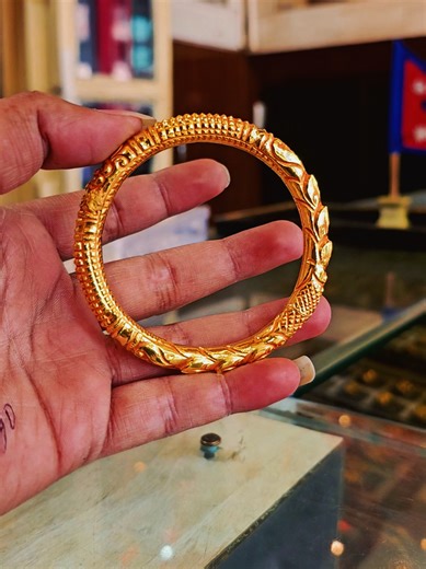 Stunning Gold Bangle Designs from Shubham Jewellery