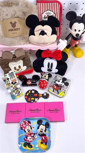 NaNaBoss on Instagram: "Dear Zoey Here is your cute Mickey Mouse box! Hope you like it! “ #mickeymouse #packingorders #asmrvideo #disney #mysterybox"