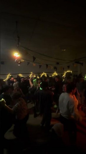 Manchester's Liveliest Ceilidh Band - Levy Folk Collective - knee tapping #ceilidh #manchester