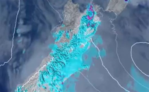 18,000 strikes in electrifying 19hrs: Severe warning issued as storms continue in North Island