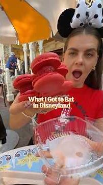 A FULL DAY OF EATS AT THE HAPPIEST PLACE ON EARTH 🥨🎢🍫🍨✨🍪 #disneylandfood #wieiadrealistic