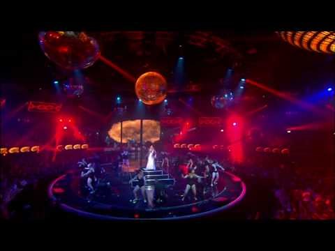 Nelly Furtado - Maneater [LIVE] (Original HD) + Letra