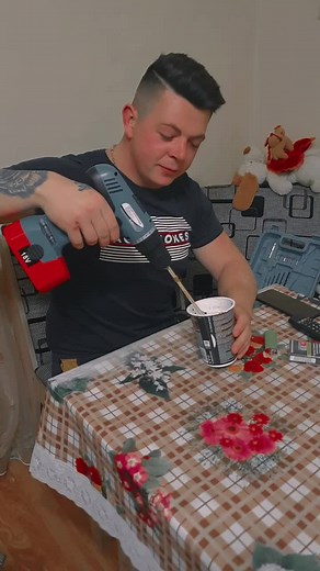 Videoclipuri postate de Alexandru Cosmin (@alexandrucosmin10) cu original sound - Florin Chinta