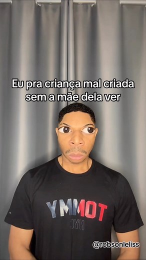 Robson Lelis on Instagram: "KKKKKKKKKKKKK #comédia #dublagembrasil #viral #video #rir #deboche #chorarderir #rir #amigas #amiga #festa #dança #whats #santos #santoscity #santos013 #santoscity013 #baixadasantista #baixada #litoral #brazil #rindomuito #memes #meme #criança"