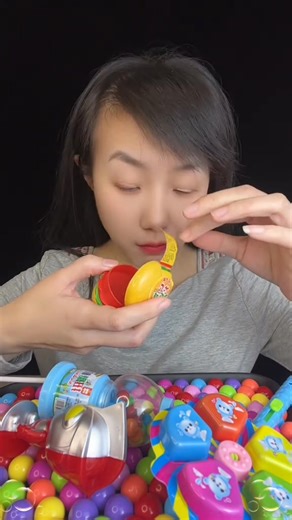 Candy twister, Ultraman lollipops #snackrecommendation #everything You can find recommendations by searching for #deliciousandfuncandies #stressrelief | Foodify China