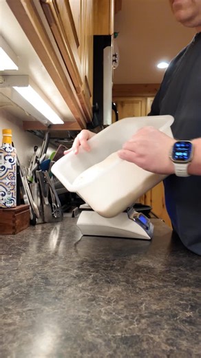 Bulk fermentation tips from a sourdough baker of over 10 years! Have you struggled with sourdough bulk fermentation in the past? Drop your most used sourdough bulk fermentation tips here! #sourdough #sourdoughbaking #sourdoughstarter #sourdoughbread #breadbaking #homebaker #bulkfermentation | Basil and Bloom