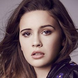 Bea Miller | Speaking Fee | Booking Agent