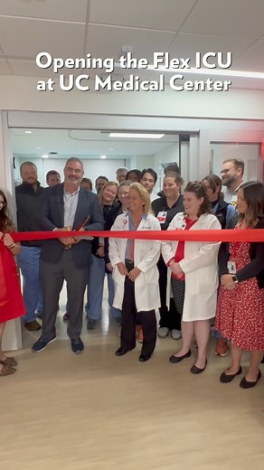 Our newly opened Flex ICU is the first inpatient facility of its kind in the country. In this innovative space, our dedicated team of Emergency Medicine and Critical Care trained interventionists will care for the region's most critically ill patients. Close proximity to our emergency department ensures high-priority transfers receive swift and seamless care in this advanced unit. The Flex ICU also features a unique Donor Care Unit, in partnership with LifeCenter, to aid in the success of organ