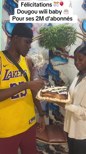 @dougou wili baby 🦷🐊🇲🇱🌬️ félicitations 🎉🎈🎊 pour tes 2 millions d’abonnés sur TikTok #nonviolence #segagateaux