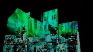 Aix-les-Bains - Mapping sur la façade de l'hôtel de ville
