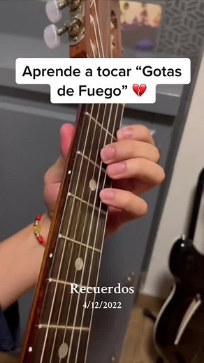 Tutorial de Guitarra: Aprende a Tocar 'Recuerdos'