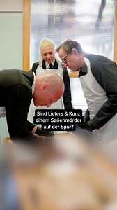 Jan Josef Liefers und Prof. Dr. Sebastian Kunz, Leiter der Rechtsmedizin in Ulm, suchen nach weiteren Opfern eines möglichen Serientäters. Zwei ältere Frauen wurden in ihren Wohnungen erstickt und ausgeraubt. Kunz und Liefers entdecken eine Leiche mit deutlichen Anzeichen für einen weiteren Tötungsdelikt. Eine innere Leichenschau bestätigt den Verdacht. Die Ermittlungen spitzen sich zu, bis die Kripo schließlich einschreiten muss. ​​ ​​​👉​ Eine neue Folge "Die Obduktion" jetzt auf RTL streamen.