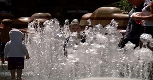 3 ways to stay cool while it's unbearably hot