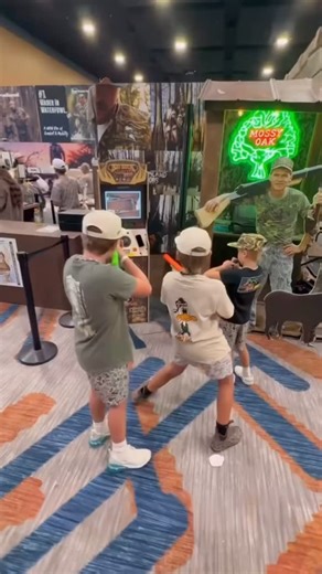 🦌 The next generation of hunters starts here — Big Buck Hunter x Mossy Oak. 🎯 4 adventures from whitetail to safari 🎯 Dual light rifles with real-feel action 🎯 Classic Mossy Oak Bottomland camo design Thanks @archiebradley7 for the shot. 📸 Hunt yours at Walmart: https://www.walmart.com/ip/Arcade1Up-Big-Buck-Hunter-Mossy-Oak-Deluxe-Arcade-Machine/17338505319 #arcade1up #buckhunter #bigbuckhunter #bigbuckdown #hunting #hunters #huntinglife #huntingislife #retrogaming #gameroom #mancavestuff #