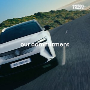 #Renault #Scenic #ETech 100% #electric wint de titel Auto van het Jaar 2024, uitgereikt door de Europese jury "The Car of the Year" #COTY. ​ compact en licht voor in de stad, hightech en comfortabel voor lange ritten, het is het 7de Renault-voertuig dat deze onderscheiding krijgt, daar zijn we trots op. | Renault