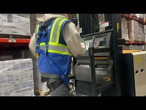 How to Operate a Forklift Cherry Picker, Step by Step