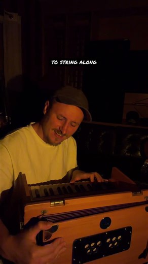 Bon Iver Cover on my new Instrument! A ‘Harmonium’ #singing #cover #sadsong #singersongwriter