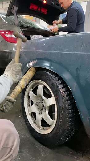 Vehicle Repair Tips: Working on Your Car Safely