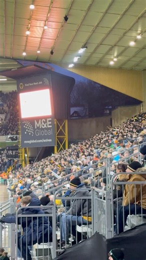 Wolves fans chant West Ham are s**t #wolves #premierleague #football