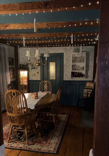 Exploring Historic Colonial Homes