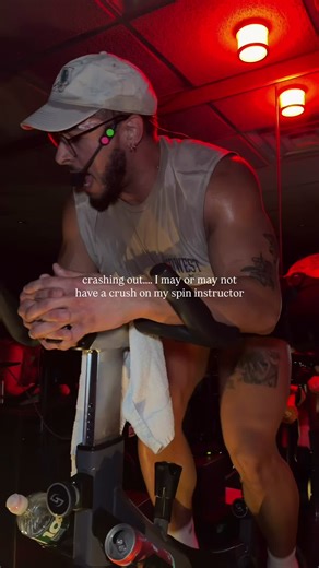 catch me here 24/7…. 📍The Handle Bar, Harvard Square Location 🚲 A little look into CYCLE led by Tyler We ride to the beat of the music, with hill climbs interval pushes that inspire you to ride with intention, and get a little better every single class. 💛 There’s truly a class for everyone, CYCLE is offered at Fenway, Harvard, Kendall, North Station, and South End! • • • #cycle #boston #groupfitness #crashingout #bostoncommunity